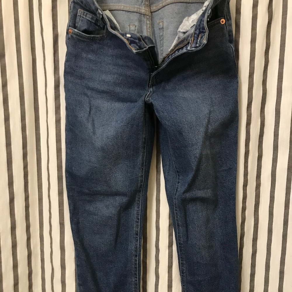 STRAIGHT JEANS